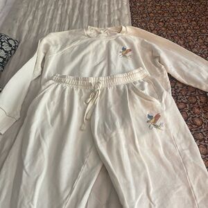 O’Neill jogger set.